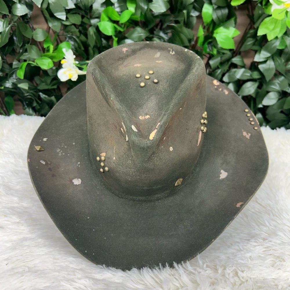 Elegant Dark Green Women's Hat with Stud Accents
